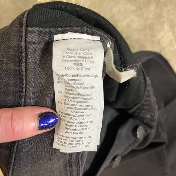 Madewell 10" High Rise Skinny Jeans Button Fly Faded Black Raw Hem 28T - Picture 5 of 5